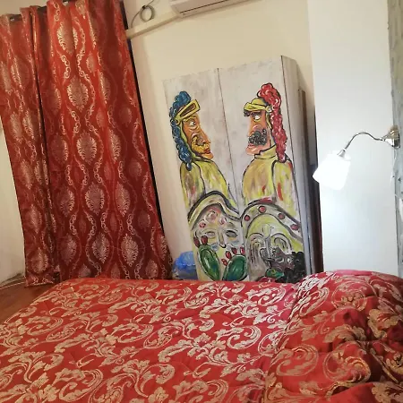 Emily House * קטאניה